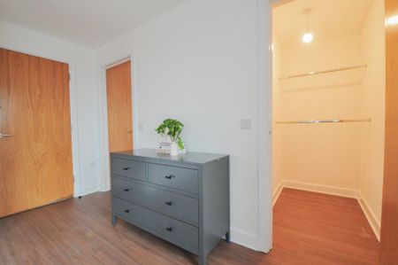 3 bedroom apartment to rent - Photo 4