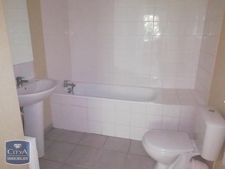 Location Appartement 1 pièce 31m² BRIVE LA GAILLARDE 19100 - Photo 4