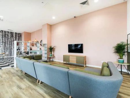 Standard Studio - Photo 2