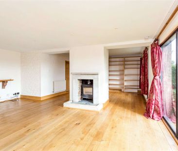 Super family home in this pretty rural setting. - Photo 1