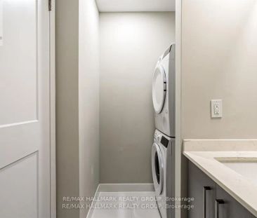 1006 - 15 QUEEN STREET S - Photo 1