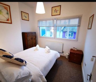 Room in a Shared House, Islingword Road Brighton, BN2 - Photo 1