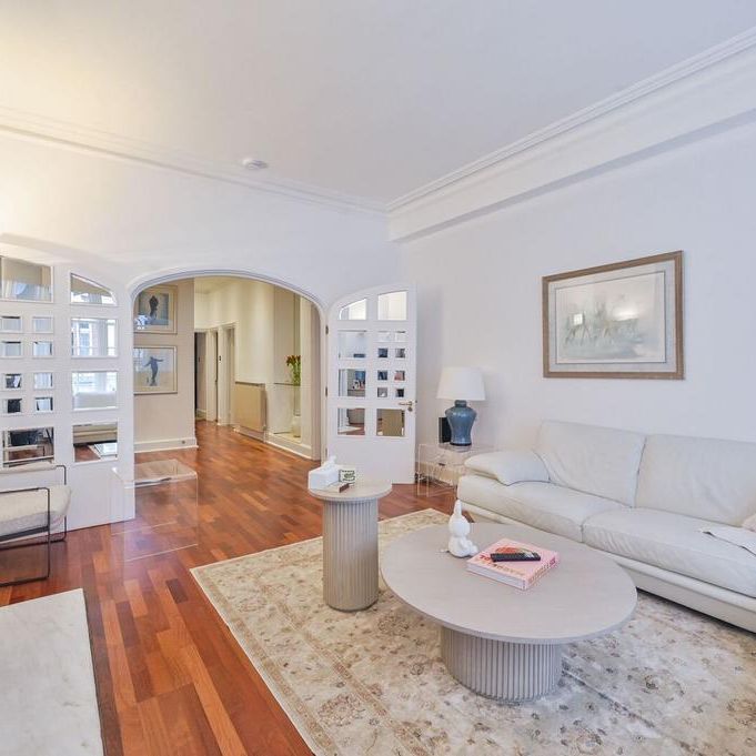 3 bedroom flat to rent - Photo 1