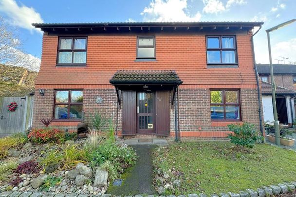 Bainton Mead, Woking - 1 bedroomProperty for lettings - Seymours - Photo 1