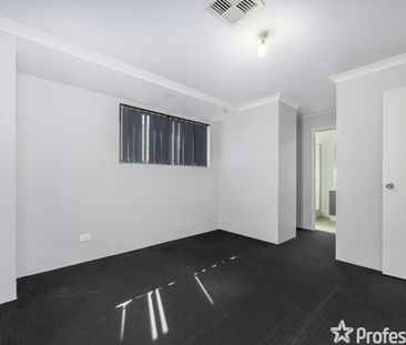 44 Aquamarine Parade, Karnup WA 6176 - Photo 2