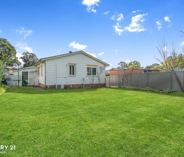 Beautifully Presented 3 Bedroom Home - Photo 5