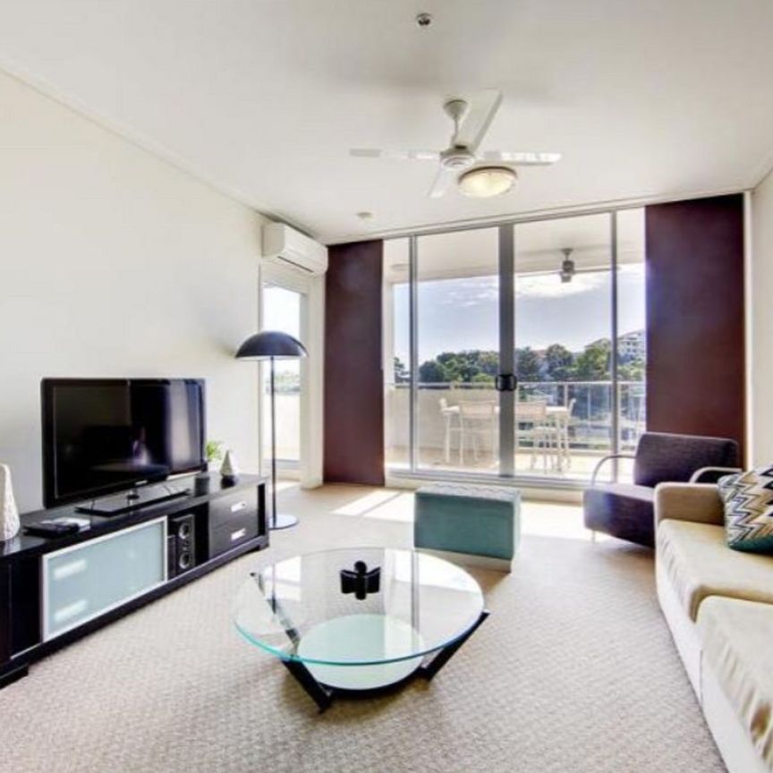 Experience Heritage Elegance with Modern Comfort-Fully Furnished Urban Oasis at The Dalgety - Photo 1