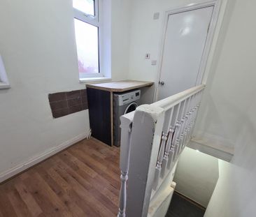 2 bedroom apartment to rent - Photo 6