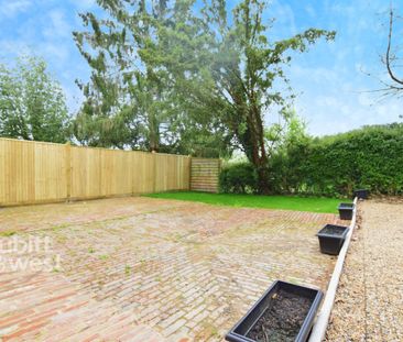 2 bedroom semi-detached house to rent - Photo 2