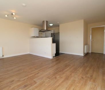 2 bedroom flat to rent - Photo 6