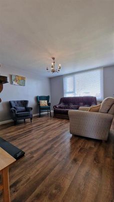 18 Park Hill, Dromore, BT25 1PL - Photo 1