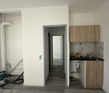 Location Appartement 1 pièce 24m² CHAMBERY 73000 - Photo 5