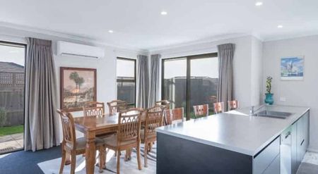 Family home in Hart Rise - Photo 5