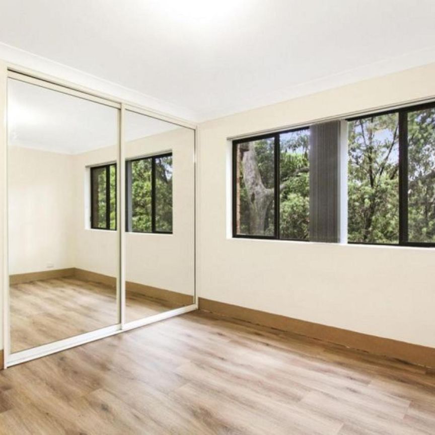 9 / 2-4 Hindmarsh Avenue, North Wollongong, NSW 2500 - Photo 1