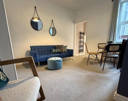 3 bedroom terraced house to rent - Photo 2