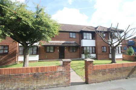 1 bedroom flat to rent - Photo 2