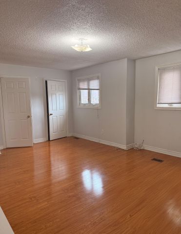 For Lease - 5048 Willowood Drive, Mississauga, Ontario - Photo 4