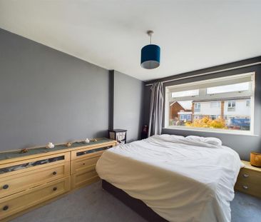 2 bedroom maisonette to rent - Photo 4