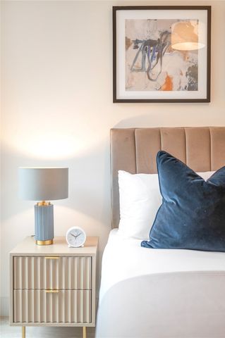 Randalls Way, Leatherhead, Surrey, KT22 flat to rent - Photo 5