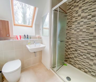 3 bed terraced house to rent in Denton Way, Langley, SL3 - Photo 4