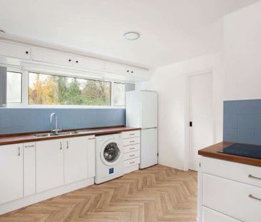 Stunning and contemporary, four bedroom detached house in located t... - Photo 6