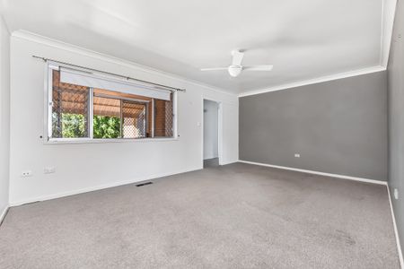 279 Tor Street, Wilsonton - Photo 4