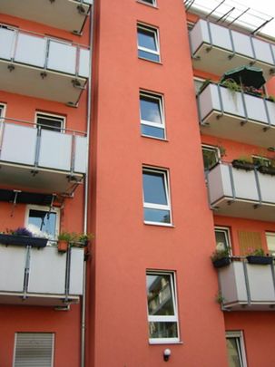 TOP 2-Zimmer-Wohnung, Balkon, 4.OG.-VIEL LICHT UND FREIE SICHT- Nbg-Südstadt Nähe Bahnhof/30igerZone - Photo 1