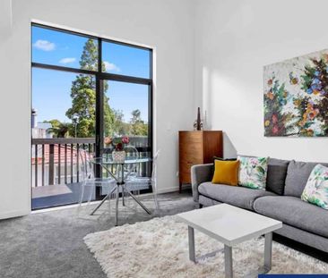 Modern Two-Bedroom Townhouse in Convenient Avo... - Photo 1