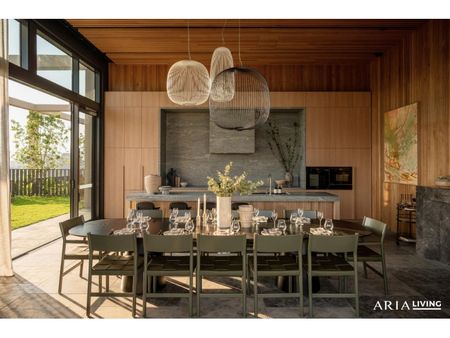 Trellis by Aria - Photo 4