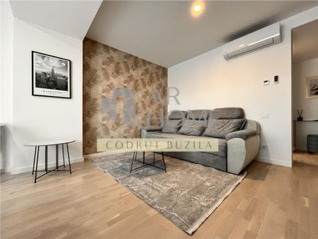 Garsoniera de lux, prima , Ploiesti, ultracentral - Fotografie 2