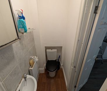 1 Bed Flat, Balfour Road, IG1 - Photo 1