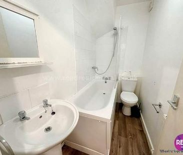 6 bedroom property to rent in Nottingham - Photo 4