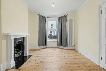 4 bedroom terraced house to rent - Photo 4