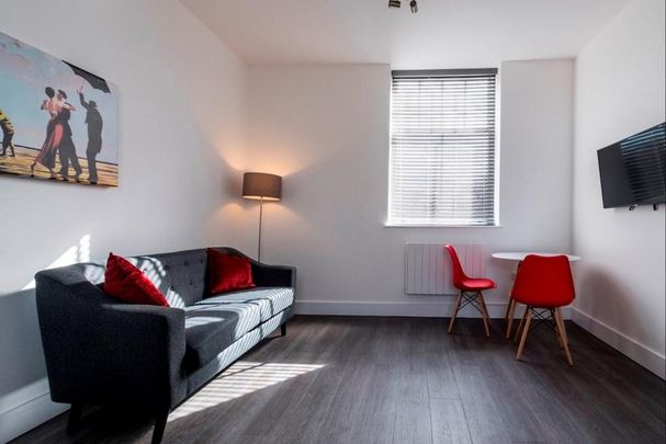 2 bedroom flat to rent - Photo 1