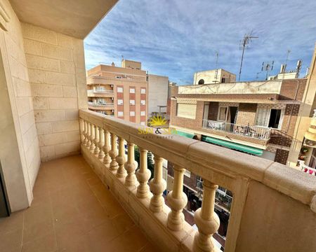 RENT OF A NEW 3 BEDROOM APARTMENT IN TORREVIEJA - ALICANTE - Photo 2