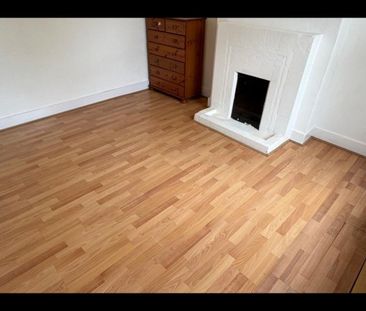 Studio Flat, Broxholm Road, SE27 - Photo 1