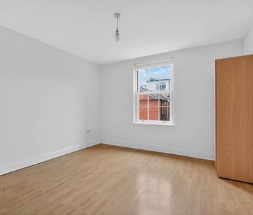 Apt 9, 23 Rugby Parade, Belfast, BT7 1PY - Photo 2