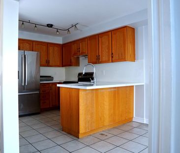 For Lease - 153 Kimono Crescent, Richmond Hill, Ontario - Photo 6