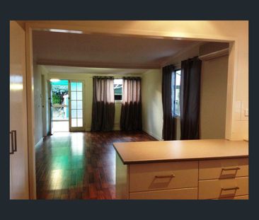 Charming Family Home in the Heart of Virgini - Photo 2