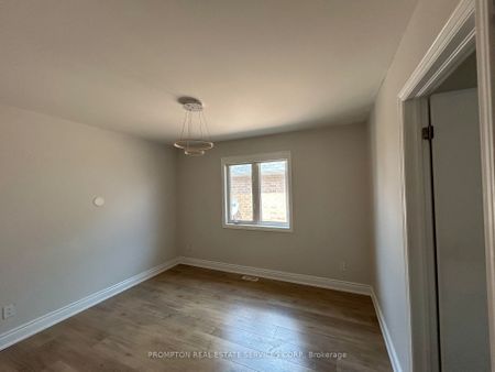 For Lease - 981 Goring Circle, Newmarket, Ontario - Photo 3