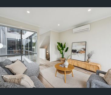 Stylish Living at Its Best! - Photo 3