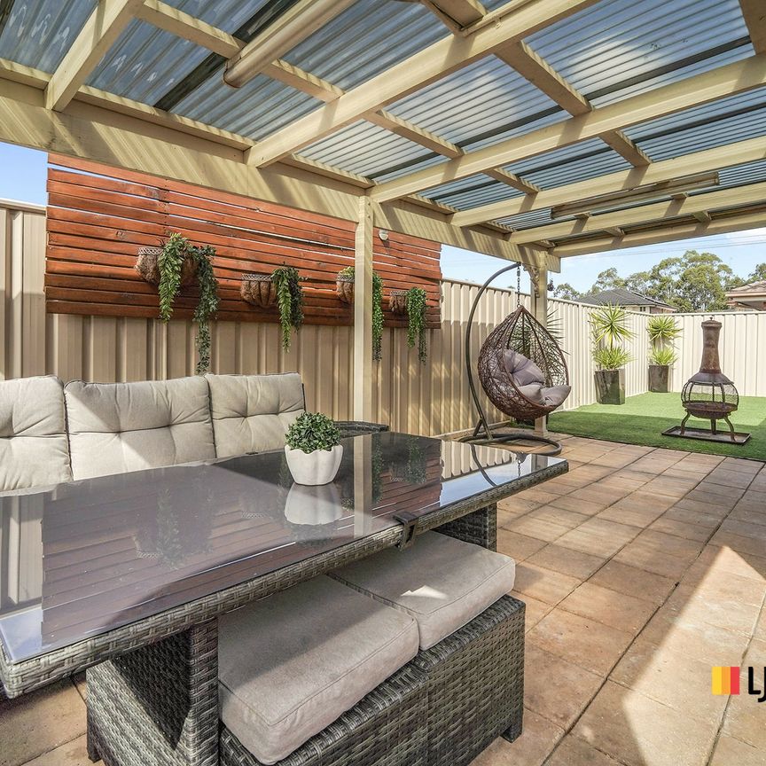 Hampton Inspired Single Level Home - Photo 1