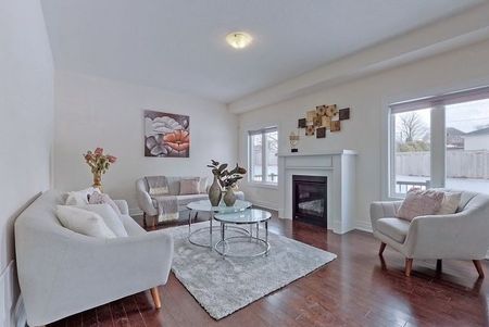 For Lease - 213 Danny Wheeler Boulevard Unit# Upper level, Georgina, Ontario - Photo 5