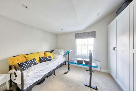 2 bedroom terraced house to rent - Photo 4
