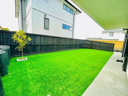 Modern 2 Bedrooms & 1.5 Bathrooms in LYNFIELD! - Photo 5
