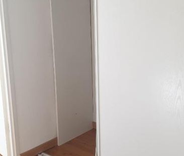 Location Appartement 3 pièces 69m² LE HAILLAN 33185 - Photo 2