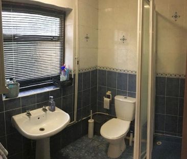 4 bedroom house to rent - Photo 1