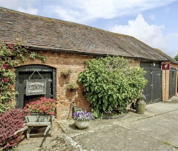 A beautiful Grade II listed farmhouse enjoying established gardens ... - Photo 4