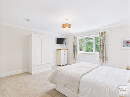 8 bedroom detached house to rent - Photo 5