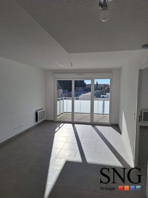 T2 AVEC TERRASSE ET PKG - Photo 1